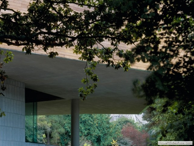 Glucksman_Gallery_Cork_07-436x550